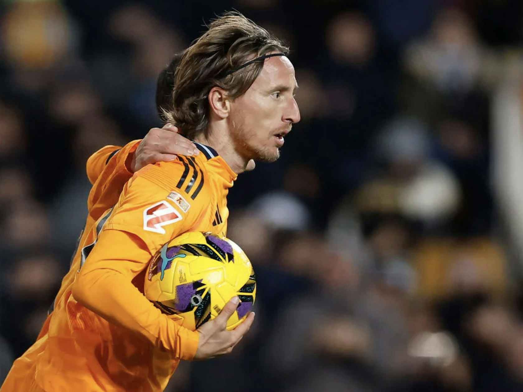 CBA杯战报：王哲林17分7板，上海111-72狂胜四川