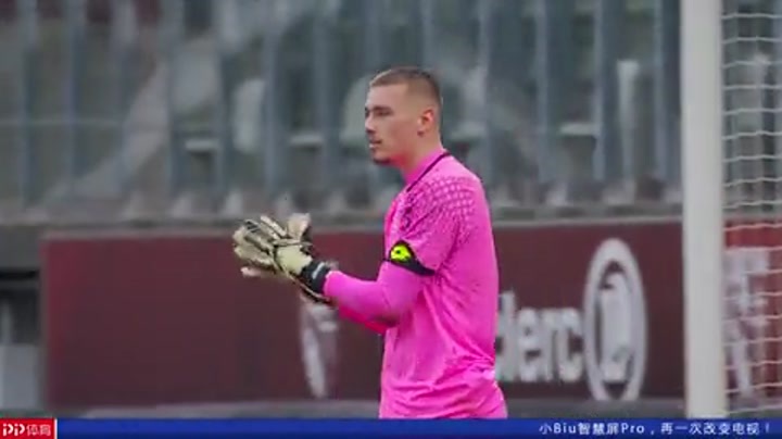 媒体人：李贤重几乎以一己之力摧毁中国男篮的外线防守